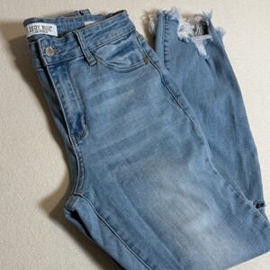 Judy Blue Jeans Women's‎ Size 5/27 Boyfriend Fit Distressed Ripped Light Wash